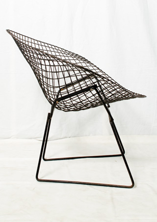 Diamond Chair by Harry Bertoia, sideview